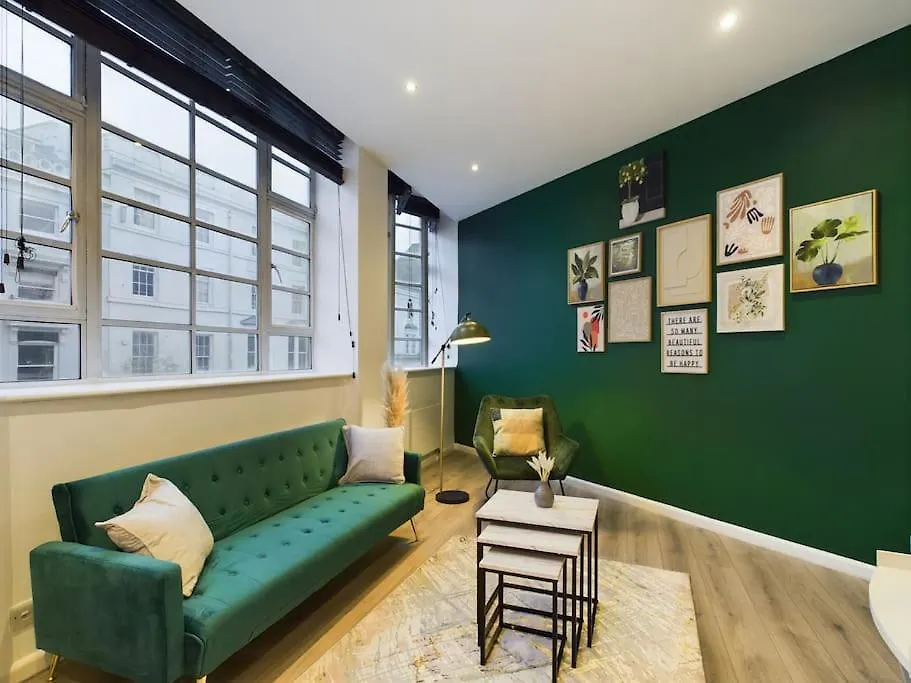 The Gallery, Central Brighton Apartment